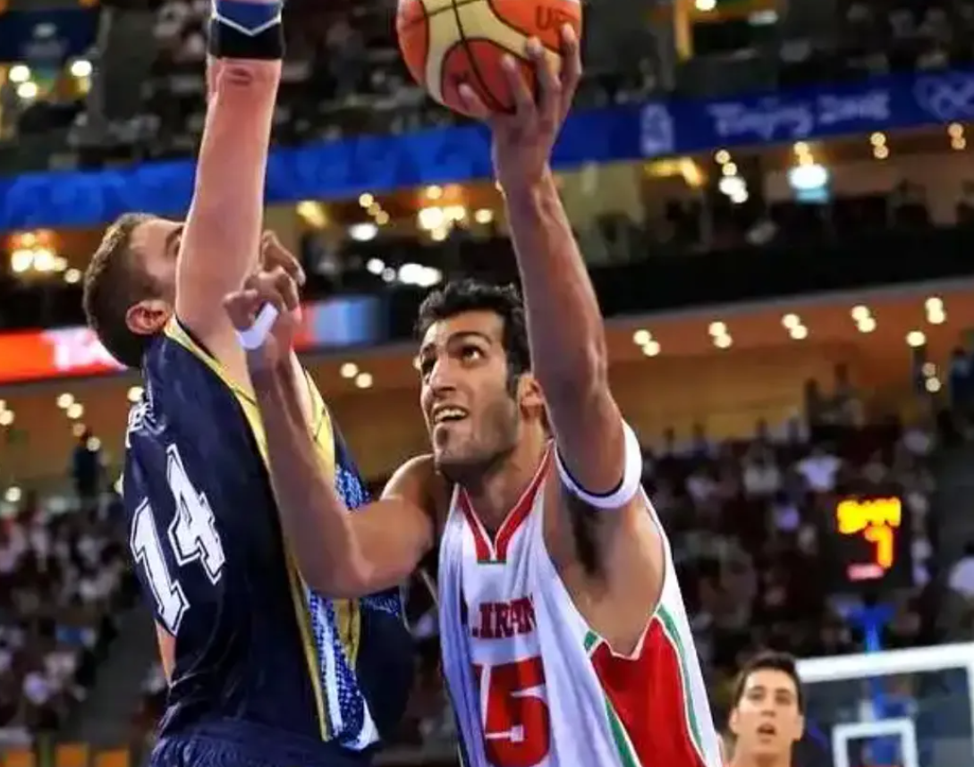 乐鱼体育app下载-回想一下，一个伊朗运动员，想打NBA有多难？