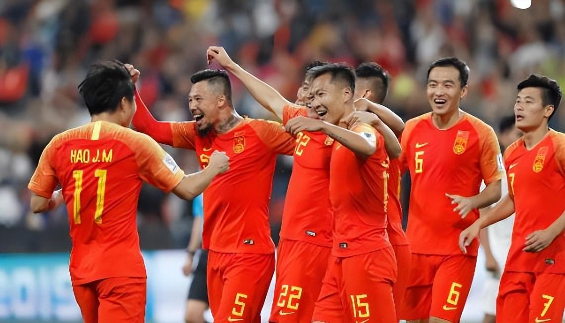 乐鱼体育-18岁的国安新援刚加盟就坐稳首发！球迷看好他进国足，引发热议